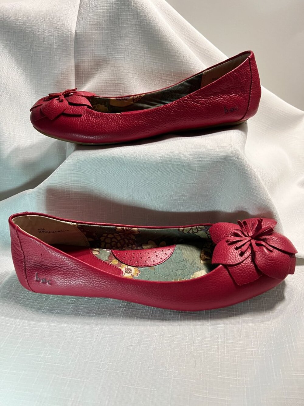 b.o.c. Born Concept Red Leather Floral Ballet Flats Slip On Comfort Shoes 8 - Picture 7 of 10